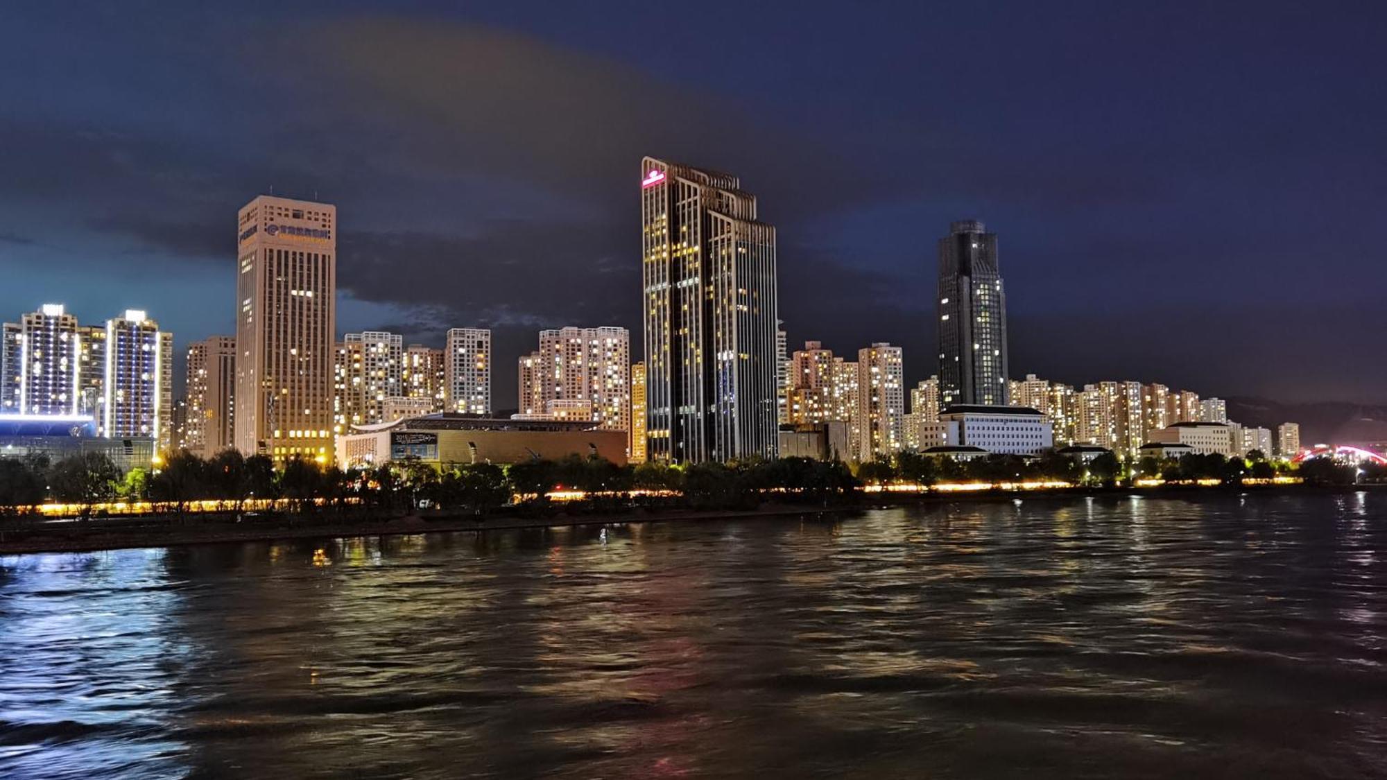 Crowne Plaza Hotel Lanzhou By Ihg Exteriör bild